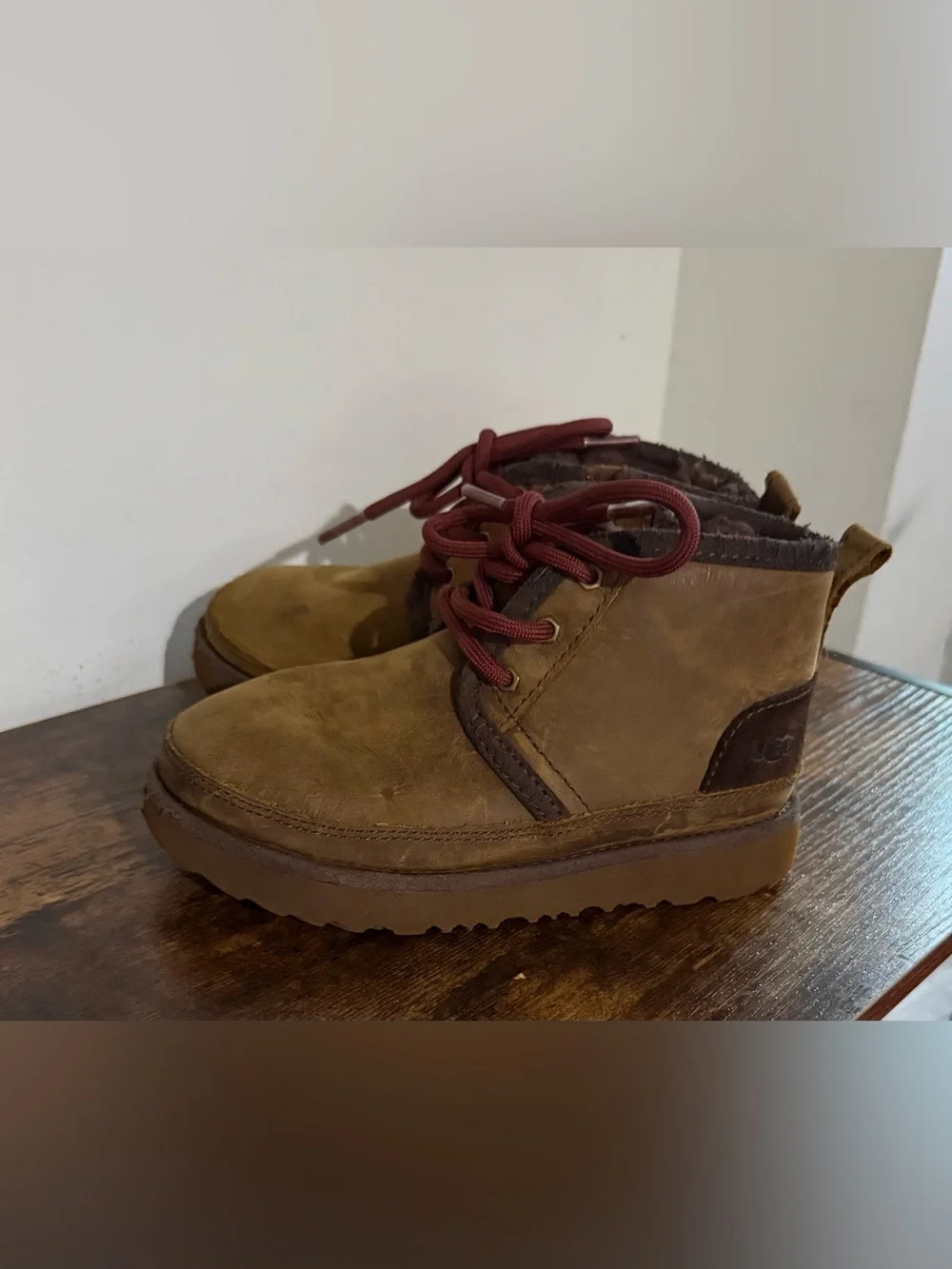 UGG Kids Tan Brown Neumel Boot with Red Laces
